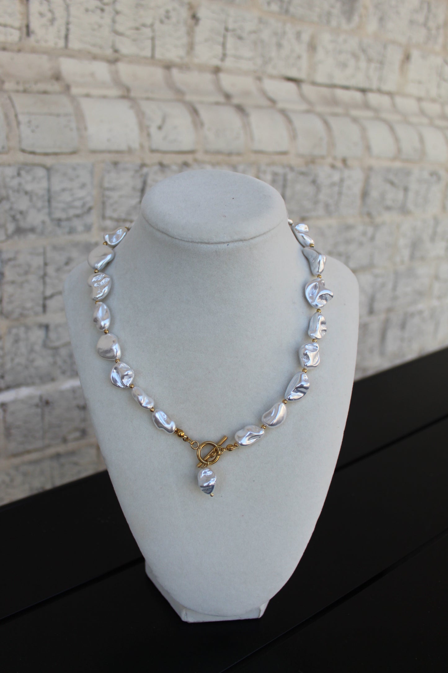 Chunky Pearl Necklace