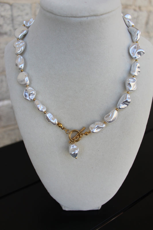 Chunky Pearl Necklace